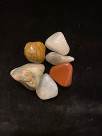 6 Random Crystal Stone Set