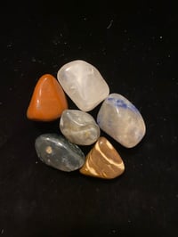 6 Random Crystal Stone Set .