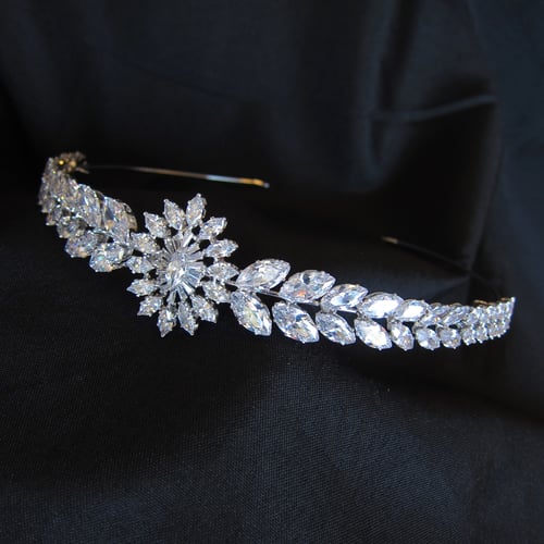 Image of Arabesque tiara