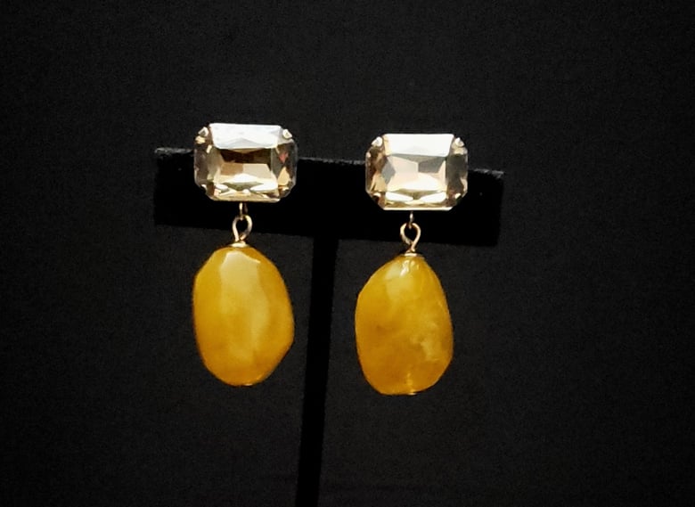 Image of Yellow Gem Pierced Earrings 