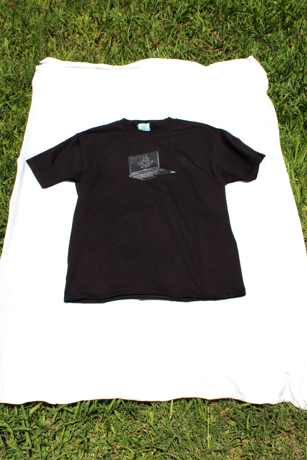 active online tee in black 
