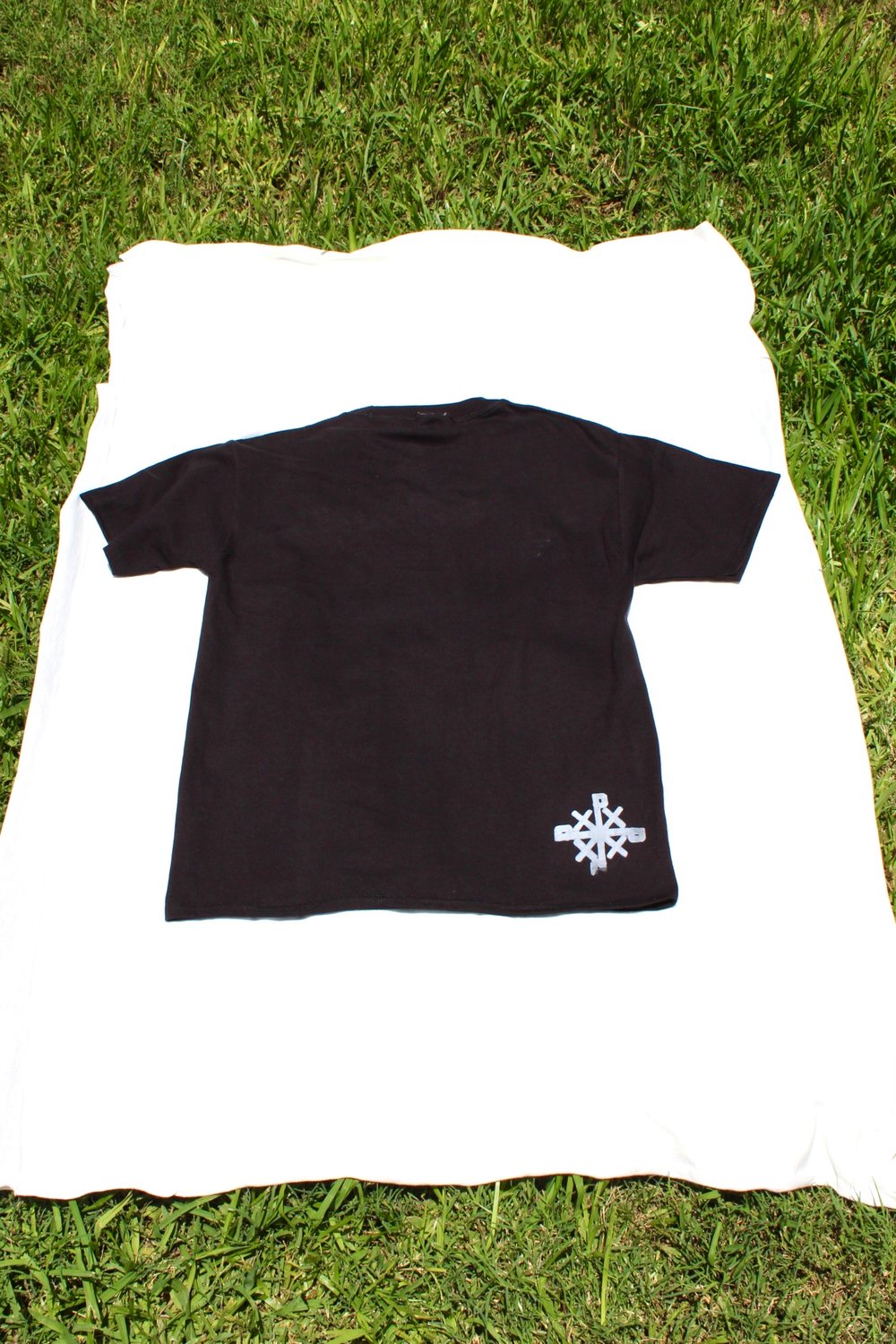 active online tee in black