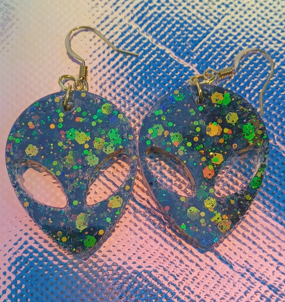 Image of "They're heeere!" earrings 