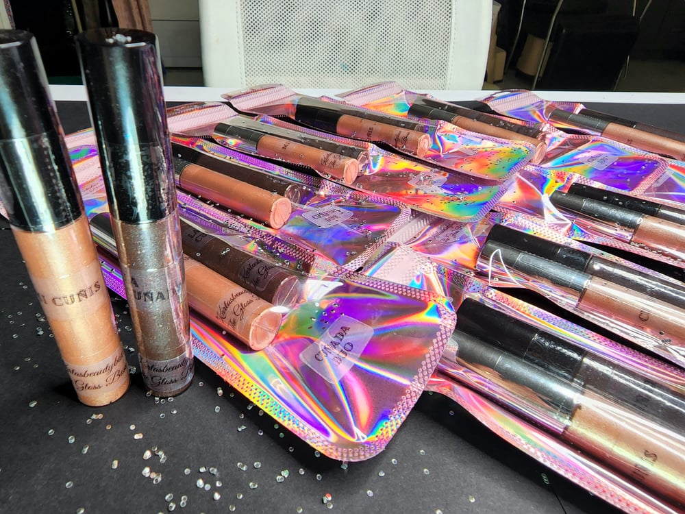 "LA CUNADA "& "MI CUNIS" LIPGLOSS DUO or "THE SISTER IN-LAW" & "MY SISTER IN LAW " LIP GLOSS DUO