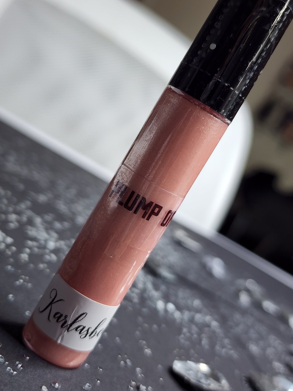 "PLUMP-OFF" LIP PLUMPING LIPGLOSS (MINT)