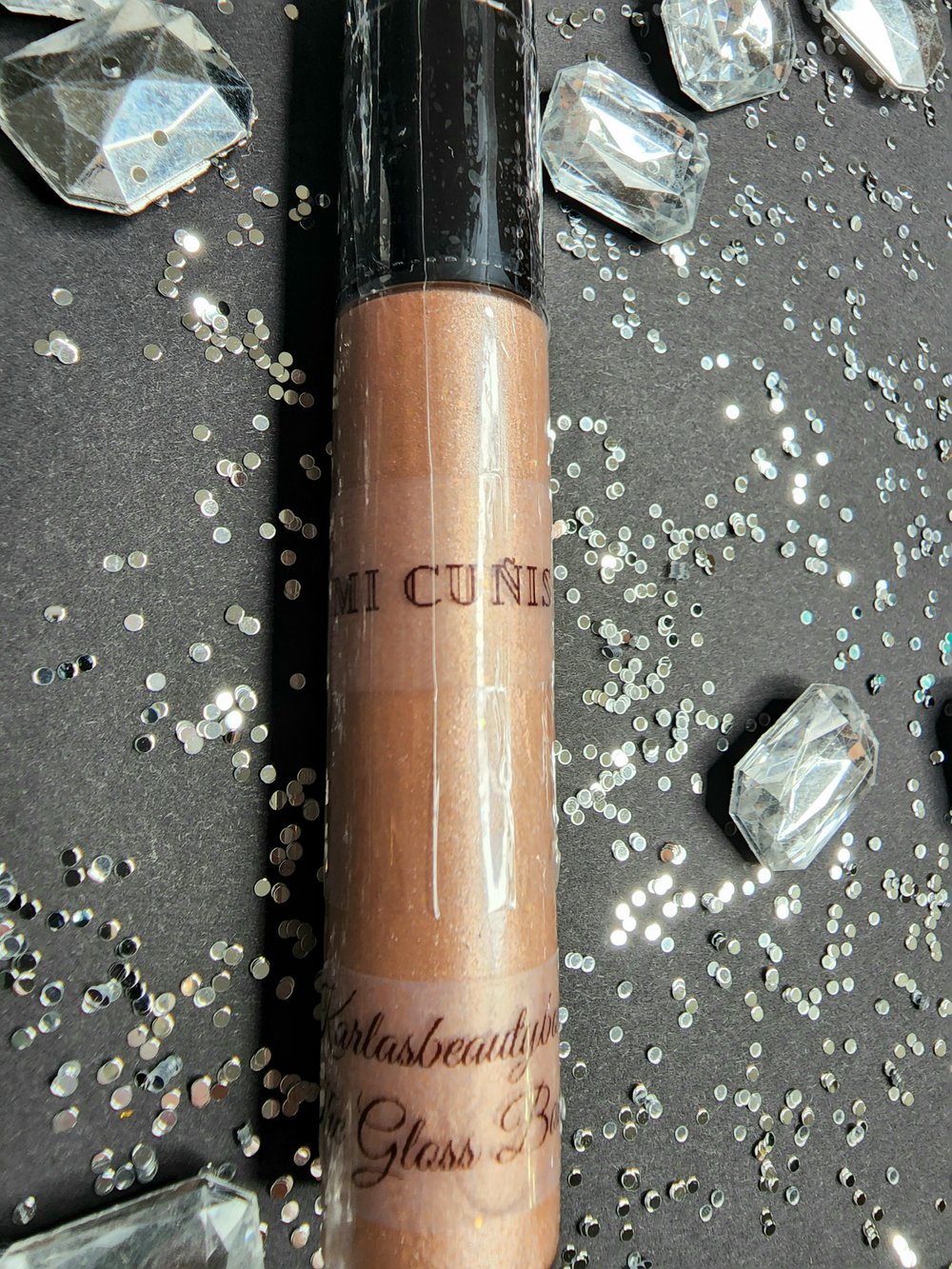 "MI CUNIS" COCONUT LIPGLOSS