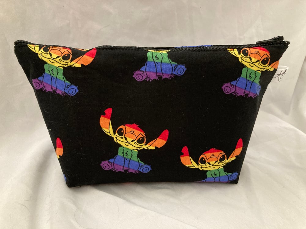 Image of SALE - Rainbow Alien Zipper Pouch