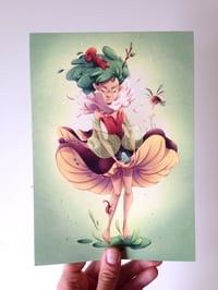 Image 3 of Flora and Fauna // Fairy bumblebee sitter