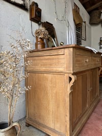 Image 16 of L’ancien meuble de toilette