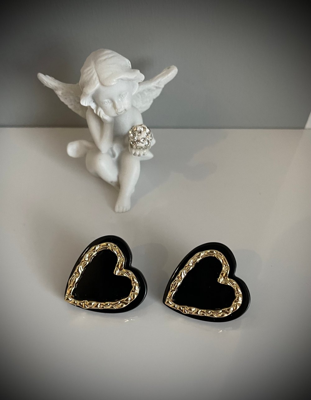 Aphrodite Black Heart Stud Earrings