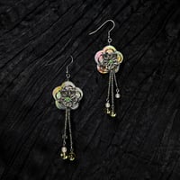 NIGHT BLOOM earrings