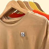 Image 3 of OLIO SU T-SHIRT