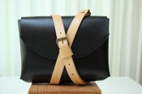 Image 1 of Julienne MIDI black/honey