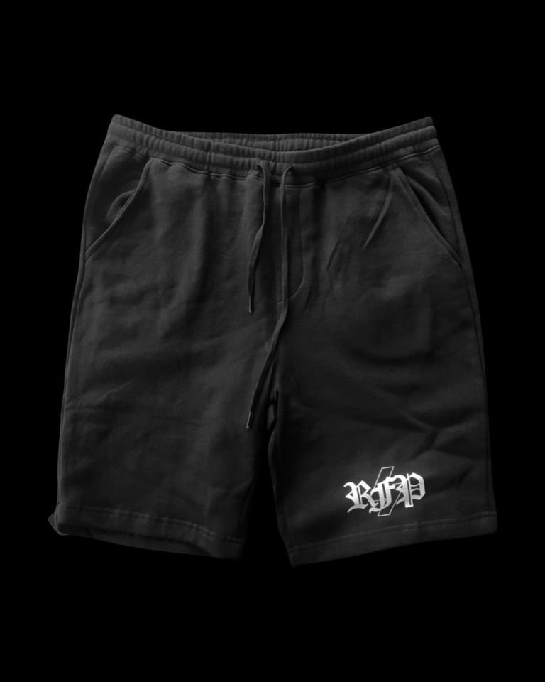 Old E Sweat shorts in Black or Red Image 2