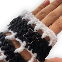 Image 3 of BLACK N WHITE HANDWARMERS ☆૮꒰•༝  •。꒱ა