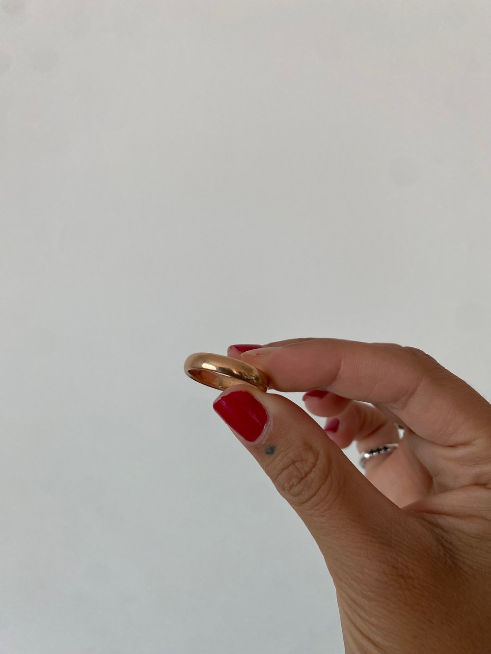 Image of 9ct Vintage Gold Band 