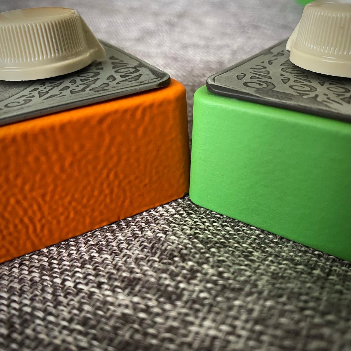 Orchid Fuzz Boost (Silicon, Frog Green finish) | Monolith Fuzz Orchid Fuzz Boost (Silicon, Frog Green finish) | Monolith Fuzz