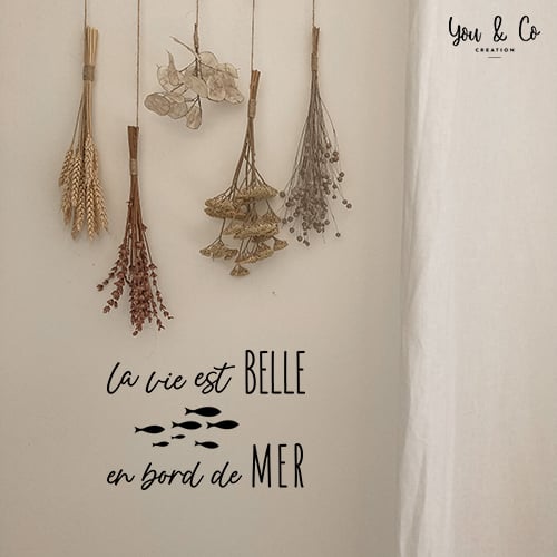 Image of Sticker "La vie est BELLE en bord de MER"