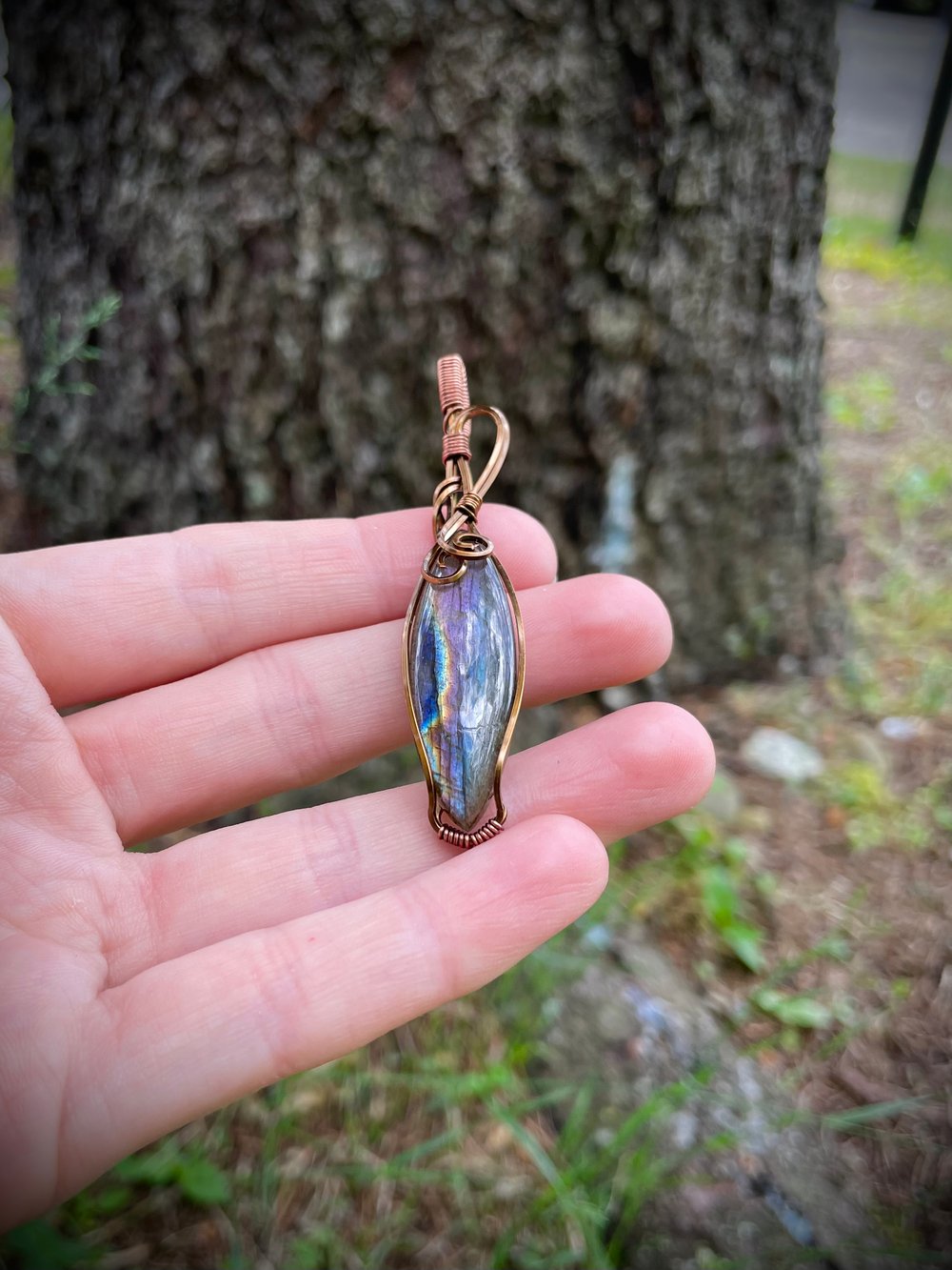 narrow multicolor labradorite necklace