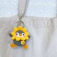 Keyring - Penguin with flowers