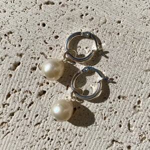 Image of JUNE EARRINGS