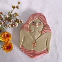 Image 2 of Curvy Girl Plate - Pink