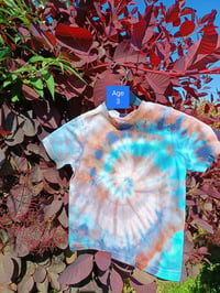 Image 2 of Ice dyed T in Navy, turquoise & brown