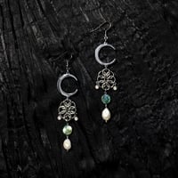LUNAR PULL earrings