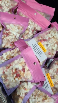 Image 3 of Pawsome Popcorn Delight 