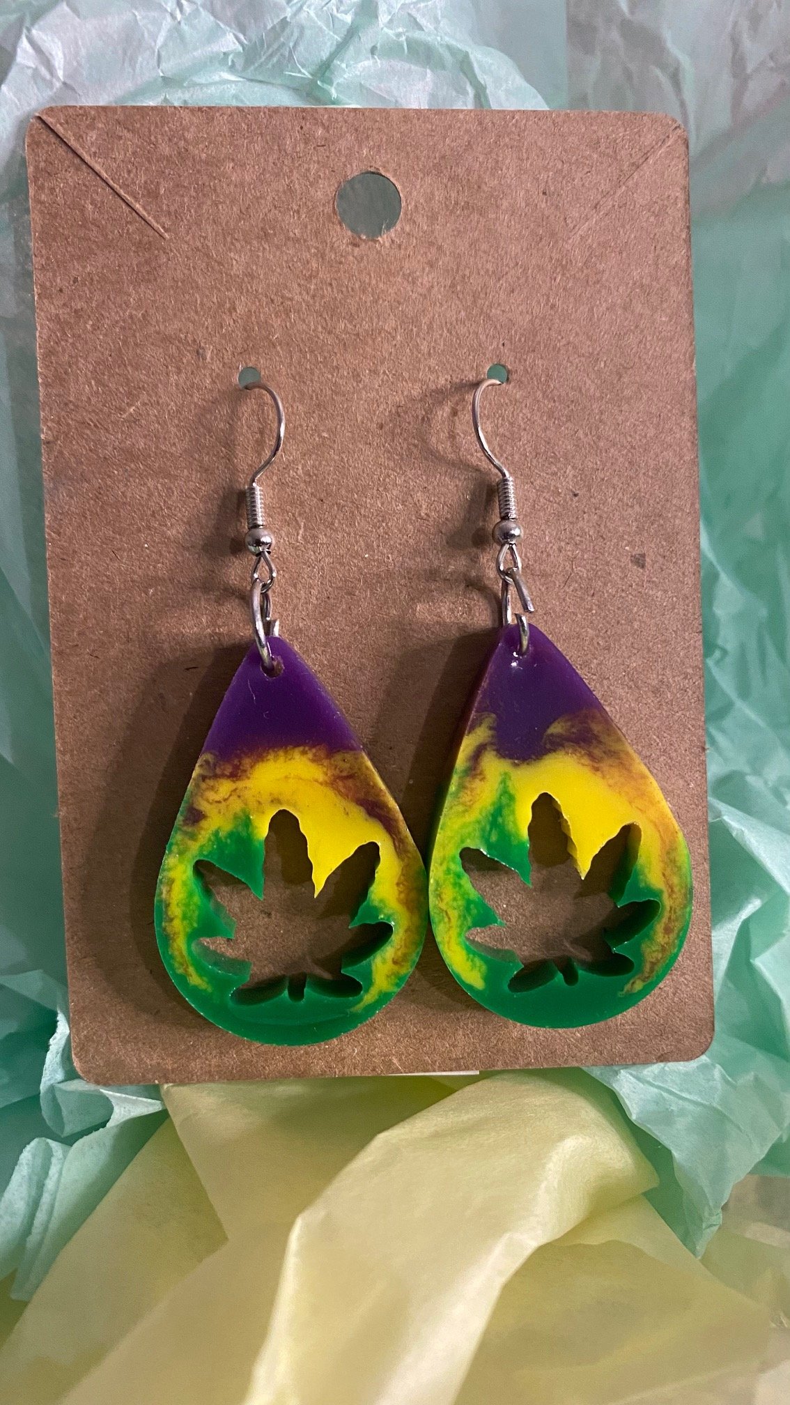 Image of Small Open Leaf Earrings