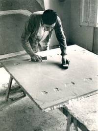 Image 4 of antoni tapies / (feet) / 30/078