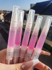 Pink Raspberry Glitter Cuticle Oil Twist Pen 💞