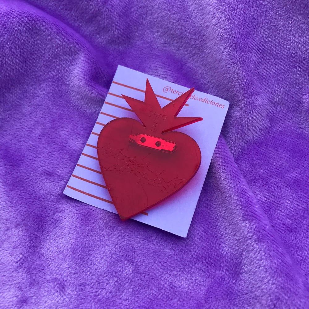 RED HEART pin