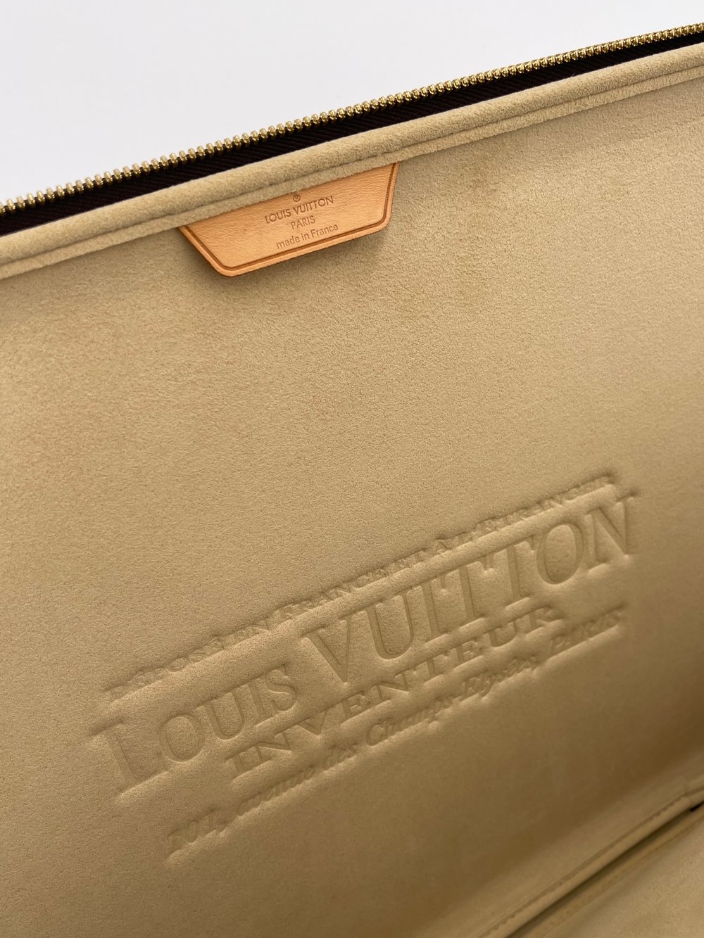 Louis Vuitton Inventeur Laptop/Document case