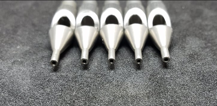 United Stainless Steel Cut-Away Single Needle Liner Tip  