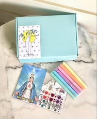 Image 5 of My Mother, My Queen! Activity Box Set (KIDS 5 to 9years old)