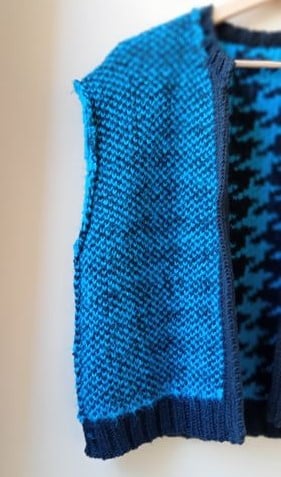 Image of MIXED KNIT VEST