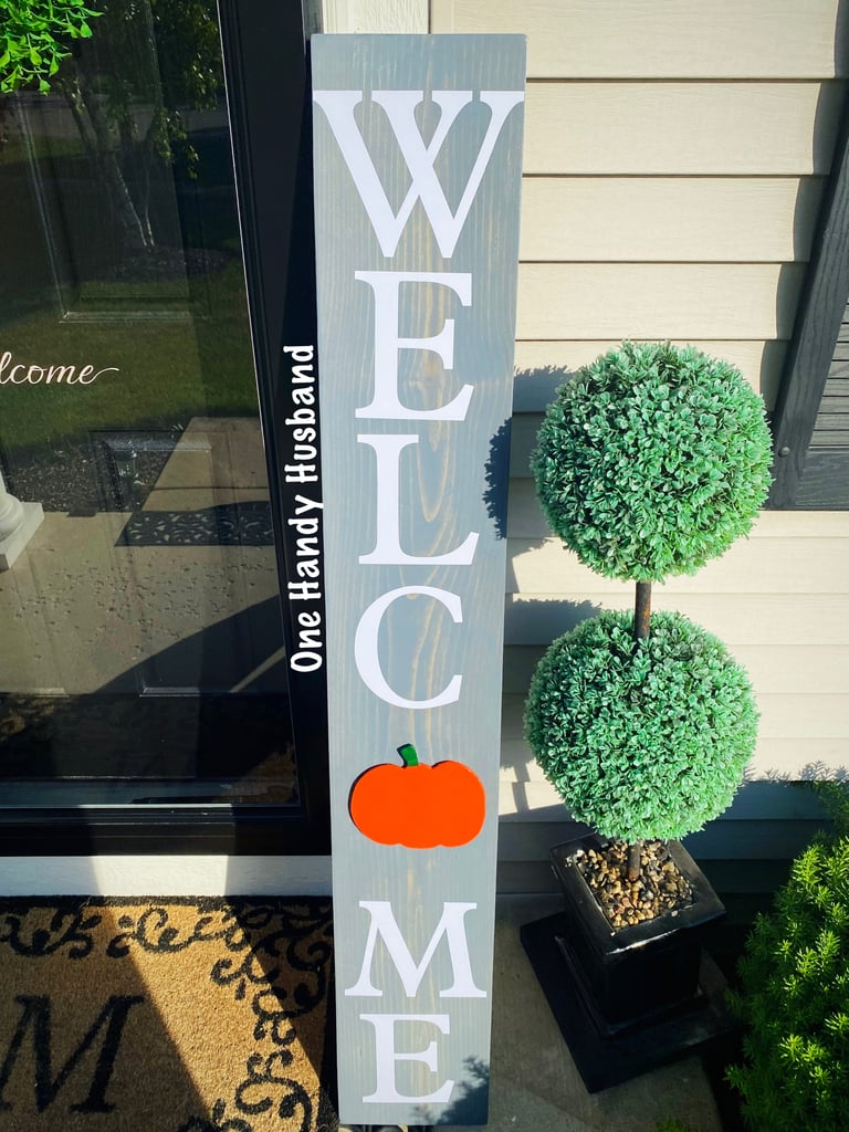 Welcome Porch Signs With Velcro Circles