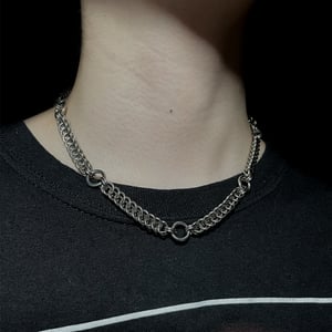 Image of 8 EYES chain