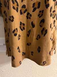 Image 6 of New Medium Isaac Mizrah Top #836*8