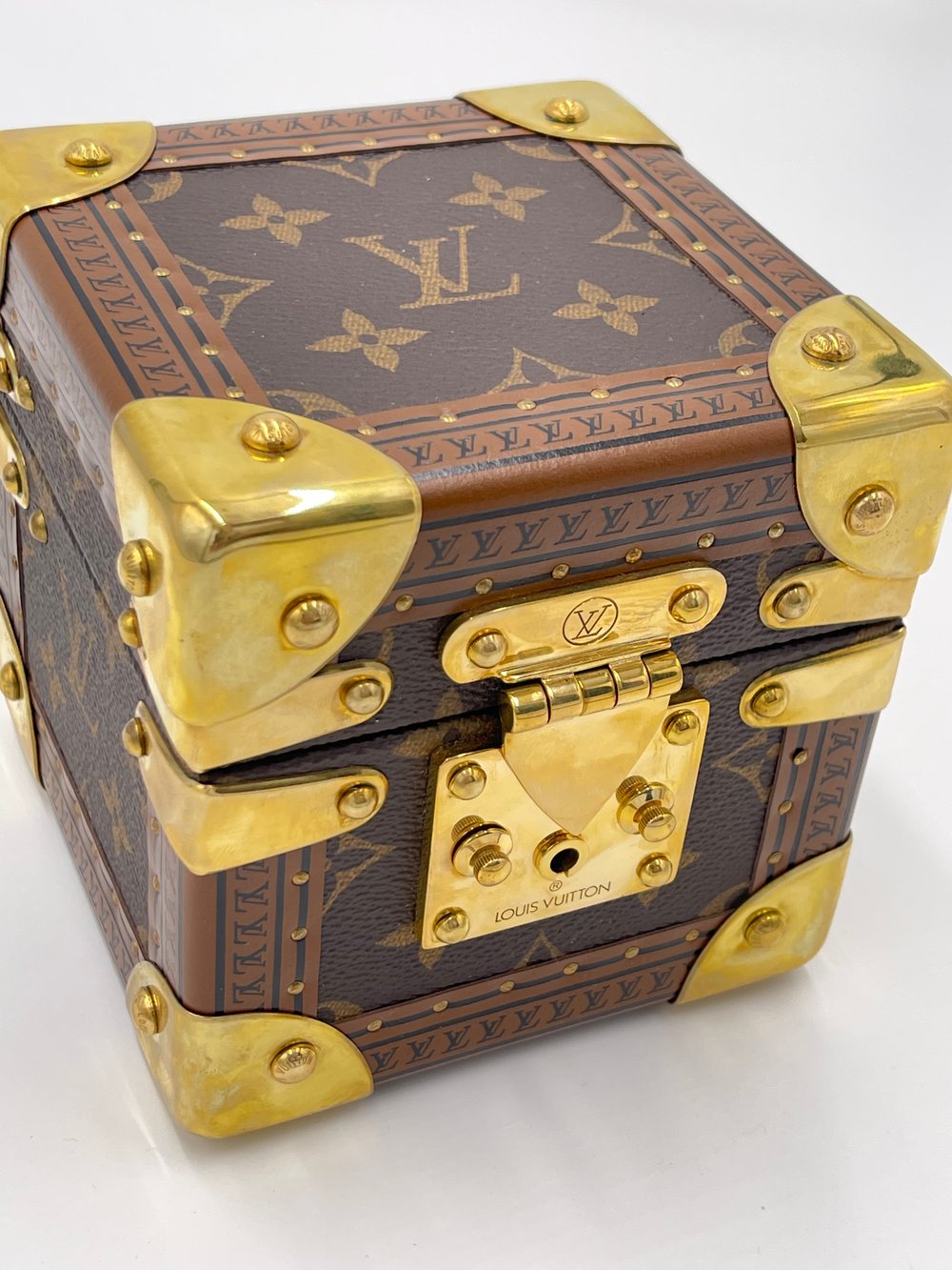 New Louis Vuitton Box for Ring Leather For Sale at 1stDibs