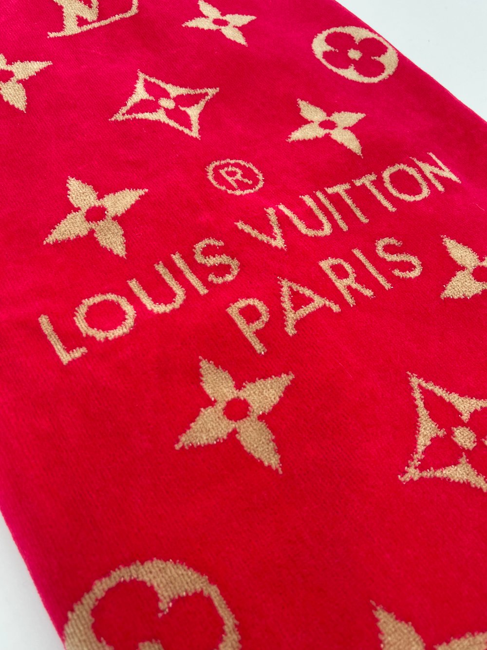 Louis Vuitton pink Cotton Beach Towel (95cm x 150cm)
