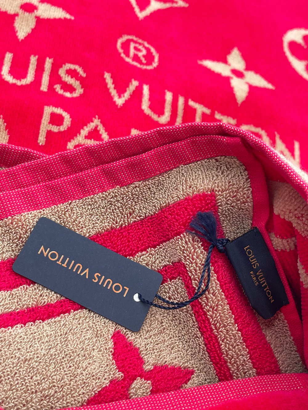 red louis vuitton towel