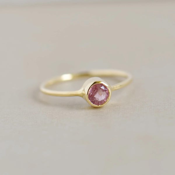 Image of Pink Tourmaline round cut 14k gold classic ring