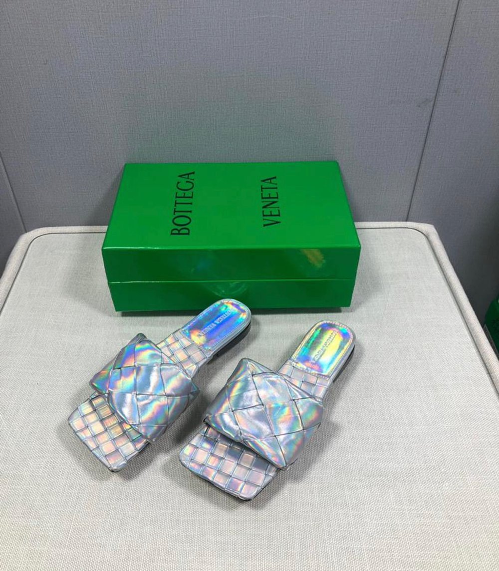 Bottega Iridescent Slides