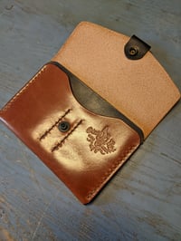 Image 2 of The JT (Medium Brown)