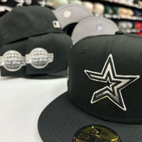 Image 2 of New Era 59Fifty Black Metallic Silver WS05