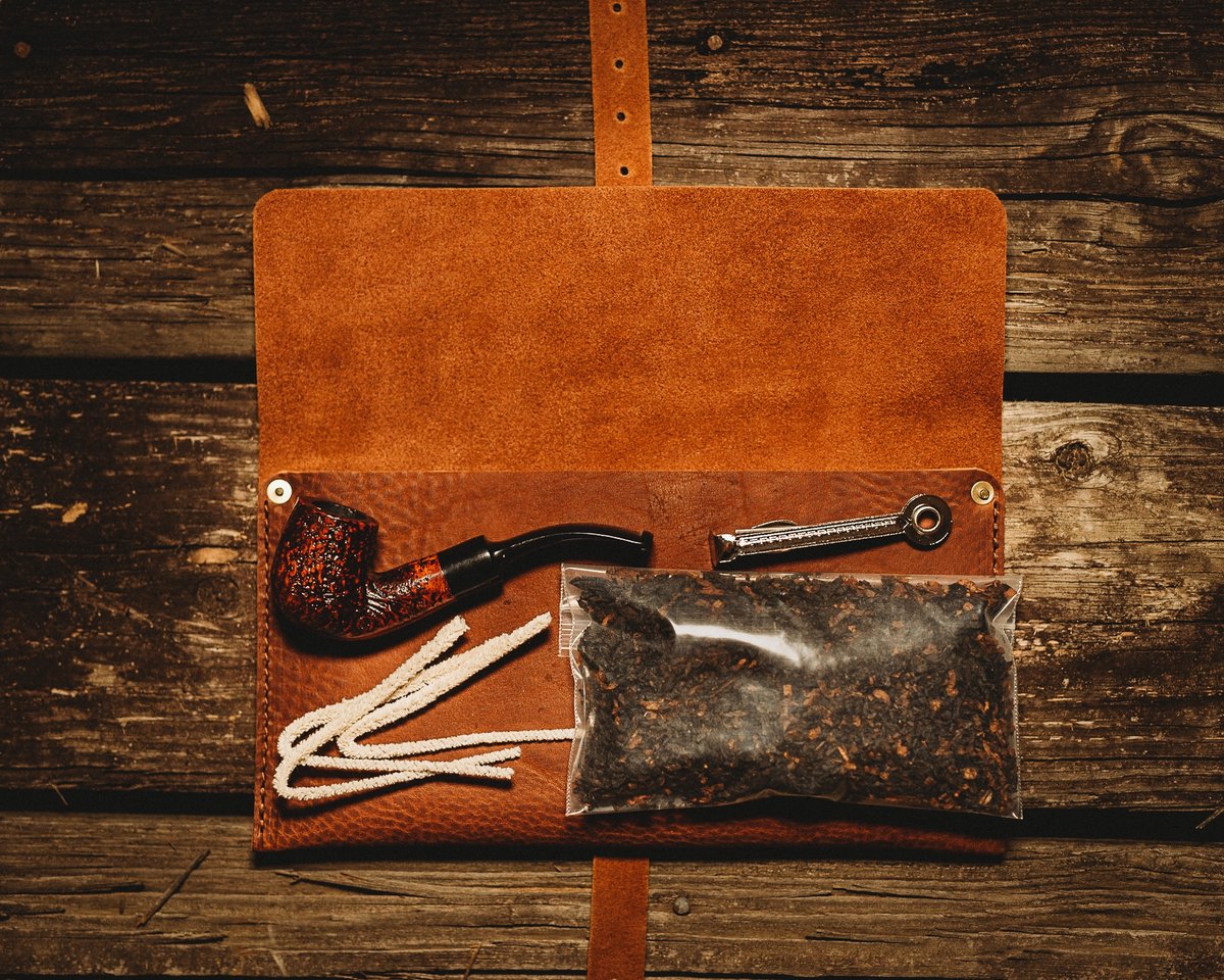 Pipe Tobacco Pouch (Worn Saddle)