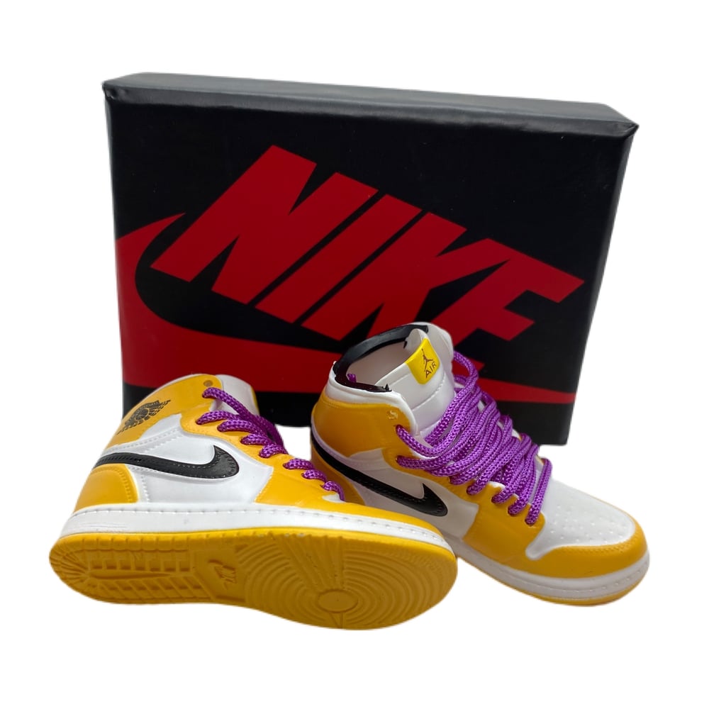 LC BOARDS FINGER SHOES NIKE AIR JORDAN'S Yellow HIGH