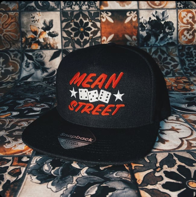 Dice snapback (2 Colours)